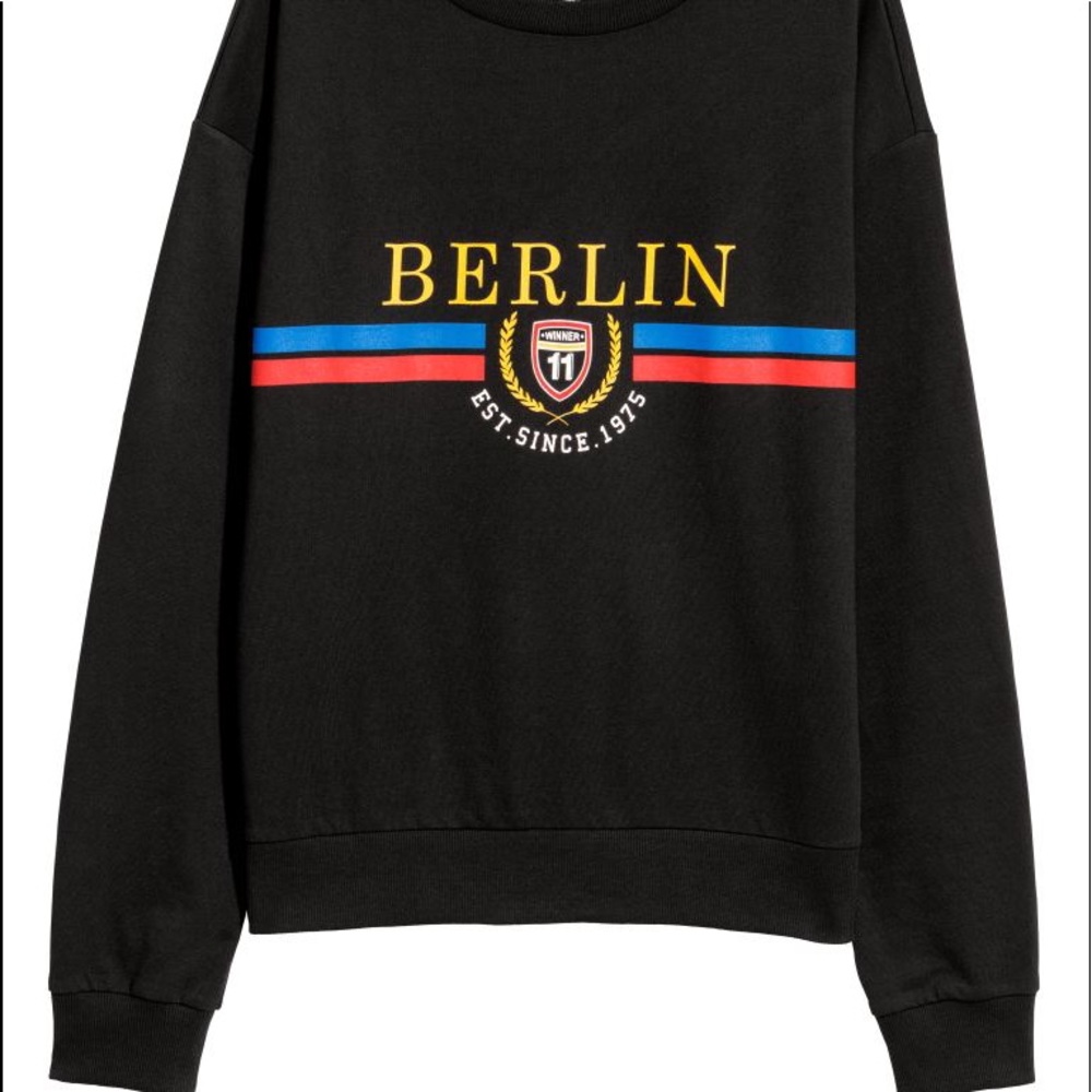 H&M Berlin black lightweight sweatshirt